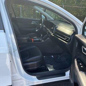 صورة 32 لـ 2023 KIA SPORTAGE EX