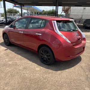 صورة 5 لـ 2013 Nissan LEAF S