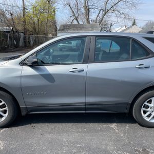 CHEVROLET EQUINOX LS - 4