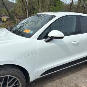 PORSCHE MACAN BASE - 2