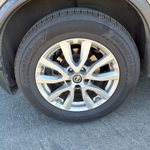 2017 Nissan ROGUE SV 缩略图 19