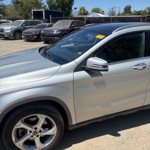 2018 Mercedes-BENZ GLA 照片 2