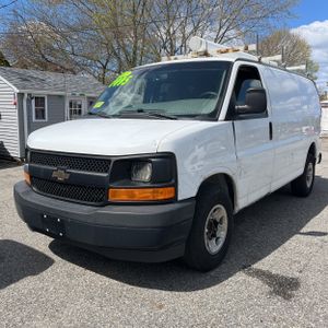 CHEVROLET EXPRESS 2500 - 1