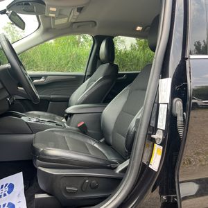 2025 FORD ESCAPE PHEV 缩略图 31