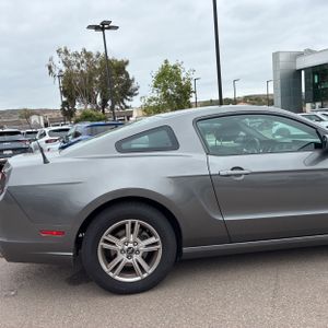 FORD MUSTANG V6 - 9