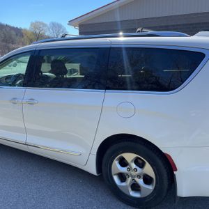 CHRYSLER PACIFICA TOURING-L PLUS - 6