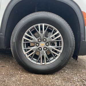 2025 Chevrolet TRAVERSE LT — миниатюра 20