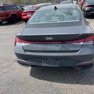 HYUNDAI ELANTRA SEL - 7