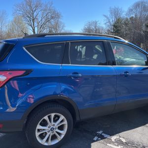 FORD ESCAPE SE - 9
