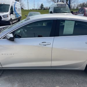 CHEVROLET MALIBU LT - 4