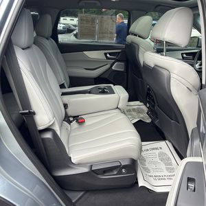 صورة 35 لـ 2025 Acura MDX SH-AWD W/TECH