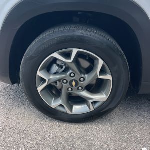 2025 Chevrolet TRAX LT 照片 15