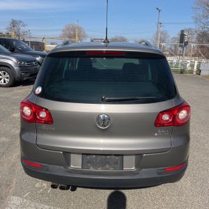 VOLKSWAGEN TIGUAN S 4MOTION - 6