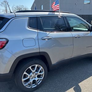 JEEP COMPASS LATITUDE LUX - 9