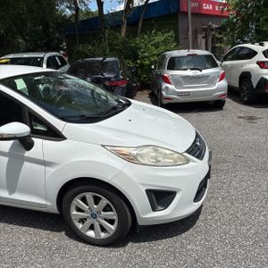 صورة مصغرة 11 لـ 2013 FORD FIESTA SE