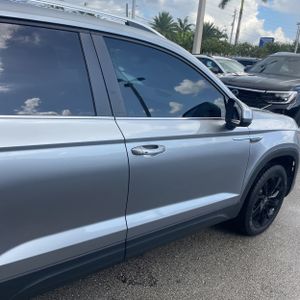 2024 Volkswagen TAOS SE — миниатюра 11