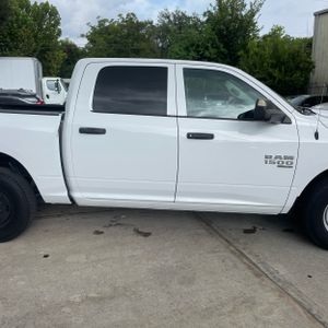 2022 RAM 1500 CLASSIC TRADESMAN — фото 11