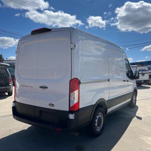 FORD TRANSIT 150 - 8