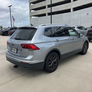 VOLKSWAGEN TIGUAN SE - 8