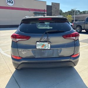 HYUNDAI TUCSON SE - 7