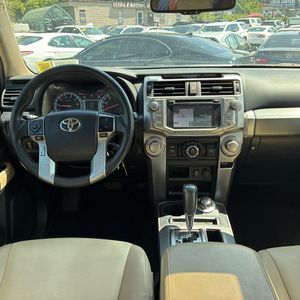 صورة مصغرة 34 لـ 2018 Toyota 4RUNNER SR5 PREMIUM
