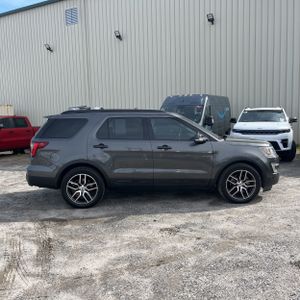 FORD EXPLORER SPORT - 10