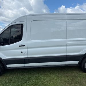 FORD TRANSIT 250 - 4