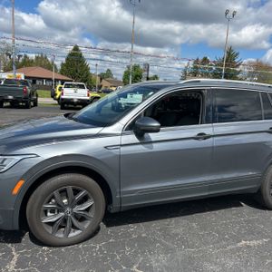 VOLKSWAGEN TIGUAN SE 4MOTION - 2