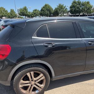 2016 Mercedes-BENZ GLA 照片 9