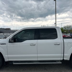 FORD F-150 XLT - 4