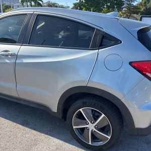 2021 Honda HR-V EX-L — фото 6