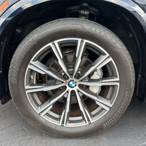2023 BMW X5 XDRIVE40I thumbnail 17