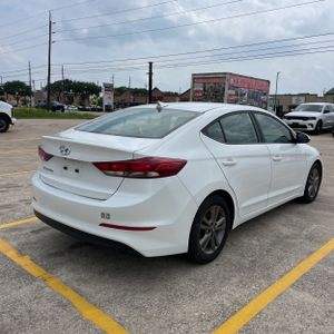 HYUNDAI ELANTRA SEL - 8