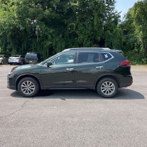 2019 Nissan ROGUE SV — фото 3