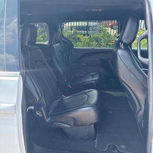 صورة 33 لـ 2025 Chrysler PACIFICA SELECT