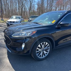 FORD ESCAPE TITANIUM - 2