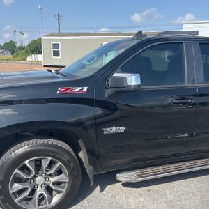 2019 Chevrolet SILVERADO 1500 LT — фото 2