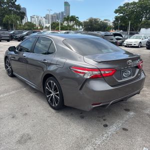 صورة 5 لـ 2018 Toyota CAMRY SE