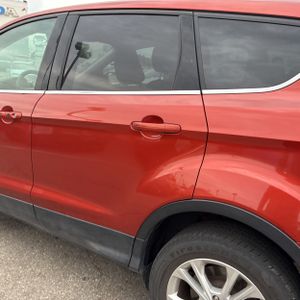 صورة 6 لـ 2019 FORD ESCAPE SE