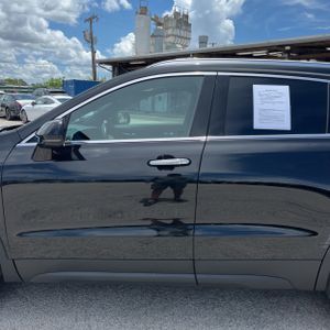 2024 Cadillac XT4 LUXURY — фото 4