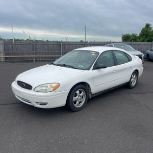 FORD TAURUS SE - 1