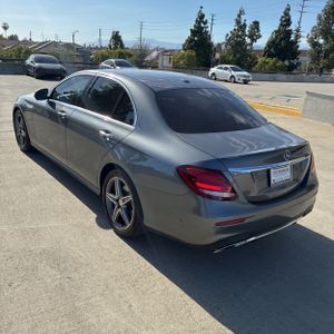 MERCEDES-BENZ E-CLASS - 5