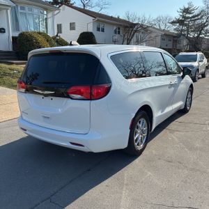 CHRYSLER VOYAGER LX - 8