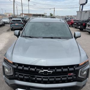 2025 Chevrolet TAHOE Z71 缩略图 15