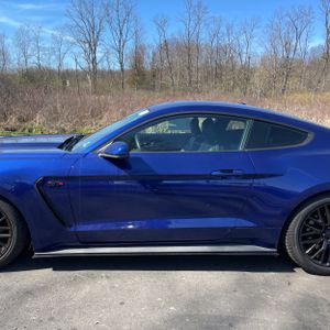 FORD MUSTANG GT PREMIUM - 4