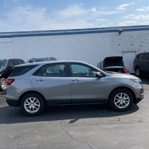 CHEVROLET EQUINOX LS - 10