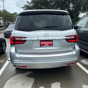 2019 Infiniti QX80 LUXE — фото 7