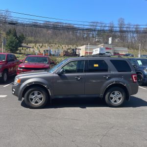 FORD ESCAPE XLT - 3
