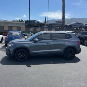 VOLKSWAGEN TAOS SE - 3