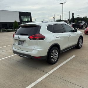 NISSAN ROGUE SV - 8